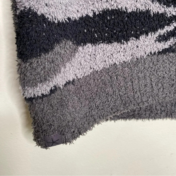 Barefoot Dreams Black Camo CozyChic Seaside Crewneck Pullover Sweater Size Small - Picture 6 of 9